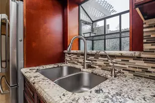 8602 Oakford Dr, Houston, TX 77024 - Photo 9