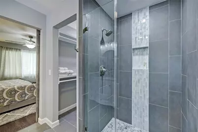 7926 Ridgeview Drive, Houston, TX 77055 - Photo 11