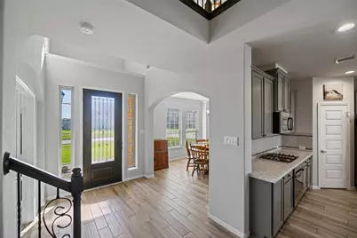 11723 Oakwood Drive, Mont Belvieu, TX 77535 - Photo 3