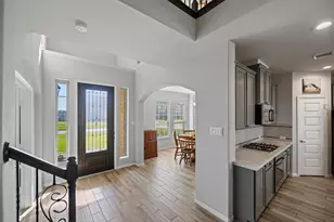 11723 Oakwood Dr, Mont Belvieu, TX 77535 - Photo 3