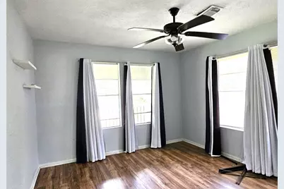 219A Texas Avenue, Bacliff, TX 77518 - Photo 7