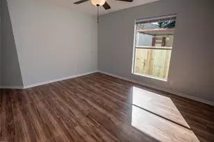 219A Texas Ave, Bacliff, TX 77518 - Photo 19