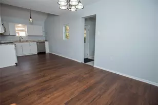 219A Texas Ave, Bacliff, TX 77518 - Photo 7