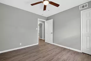 805 N 12th St, La Porte, TX 77571 - Photo 25