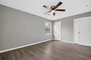 805 N 12th St, La Porte, TX 77571 - Photo 21
