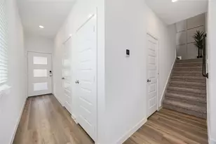 955 Mansfield St, Houston, TX 77091 - Photo 5