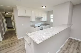 7611 Dyer St, Houston, TX 77088 - Photo 9