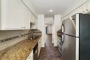 13228 Trail Hollow Dr, Houston, TX 77079 - Photo 9