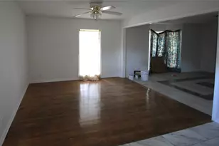 7946 Glenlea St, Houston, TX 77061 - Photo 7