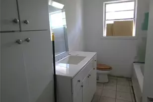 7946 Glenlea St, Houston, TX 77061 - Photo 15