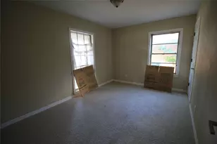 7946 Glenlea St, Houston, TX 77061 - Photo 9