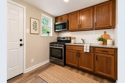 800 E Adoue Street #1/2, Baytown, TX 77520 - Photo 5