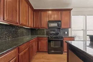 1768 Aden Dr, Houston, TX 77003 - Photo 9