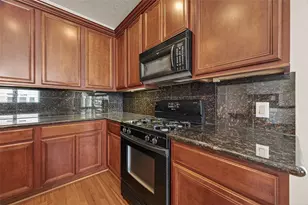 1768 Aden Dr, Houston, TX 77003 - Photo 5