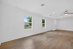 6854 Evans St, Houston, TX 77061 - Photo 23