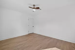 6854 Evans St, Houston, TX 77061 - Photo 33