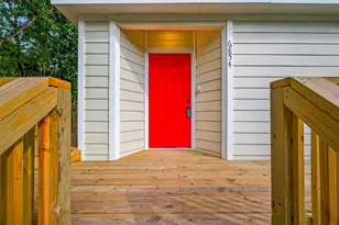 6854 Evans St, Houston, TX 77061 - Photo 9