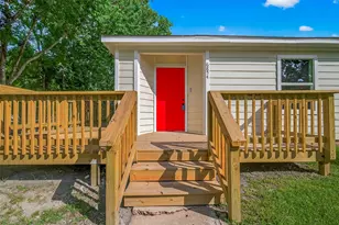 6854 Evans St, Houston, TX 77061 - Photo 7