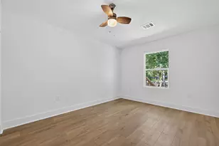 6854 Evans St, Houston, TX 77061 - Photo 29