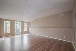 811 Loire Ln, Houston, TX 77090 - Photo 23
