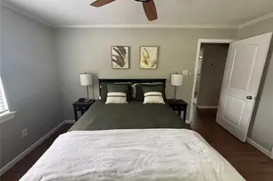 331 Oak Dr, Lake Jackson, TX 77566 - Photo 9