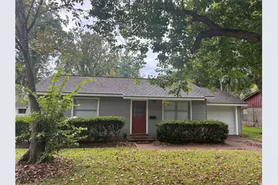 331 Oak Drive, Lake Jackson, TX 77566 - Photo 1