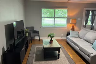 331 Oak Dr, Lake Jackson, TX 77566 - Photo 5