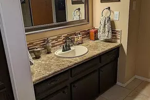 410 Brook Hollow Dr, Conroe, TX 77385 - Photo 11