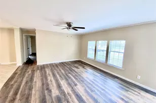 11720 W Small Oak Ln, Willis, TX 77378 - Photo 5