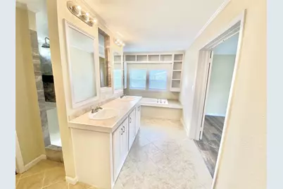 11720 W Small Oak Lane, Willis, TX 77378 - Photo 13