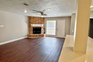415 Sevenhampton Ln, Houston, TX 77015 - Photo 5