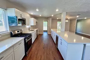 415 Sevenhampton Ln, Houston, TX 77015 - Photo 1