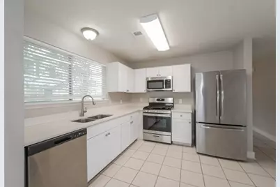15819 E Park Court, Houston, TX 77082 - Photo 5