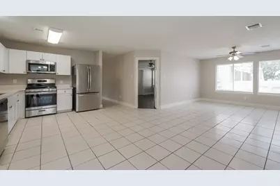 15819 E Park Court, Houston, TX 77082 - Photo 9