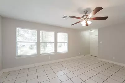 15819 E Park Court, Houston, TX 77082 - Photo 3