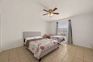 2201 Fountain View Dr, Houston, TX 77057 - Photo 19