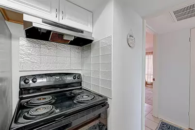 2201 Fountain View Drive #2, Houston, TX 77057 - Photo 17