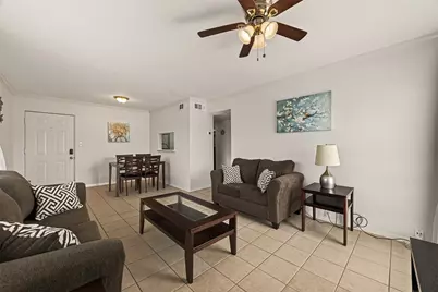 2201 Fountain View Drive #2, Houston, TX 77057 - Photo 11