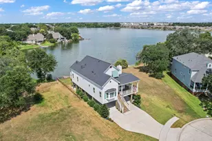 3405 Oak Aly Ct, Seabrook, TX 77586 - Photo 1