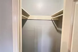 911 Byrne St, Houston, TX 77009 - Photo 9