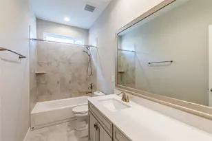 10013 Granary Dr, Houston, TX 77080 - Photo 9