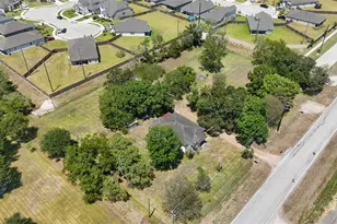 3422 Cottonwood School Rd, Rosenberg, TX 77471 - Photo 3