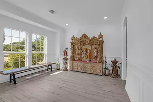 5626 Valley Country Ln, Sugar Land, TX 77479 - Photo 9