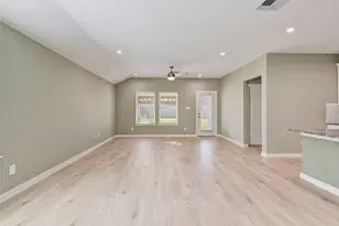 1635 Westway Dr, Arcola, TX 77545 - Photo 11