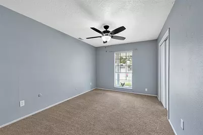 1501 Greenwood Dr, Baytown, TX 77521 - Photo 11