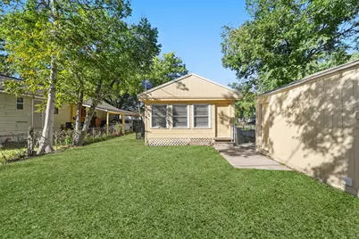 203 W Hart Avenue, Pasadena, TX 77506 - Photo 15