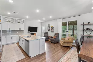 14377 S Summerchase Cir, Willis, TX 77318 - Photo 11