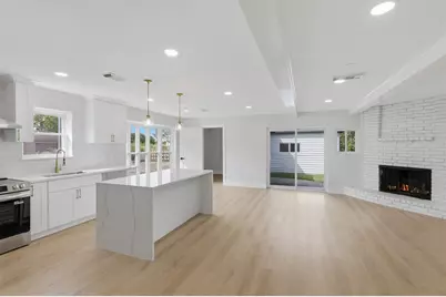 8114 Pella Drive, Houston, TX 77036 - Photo 5