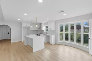 8114 Pella Dr, Houston, TX 77036 - Photo 9