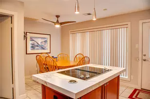 5008 Locust St, Bellaire, TX 77401 - Photo 9